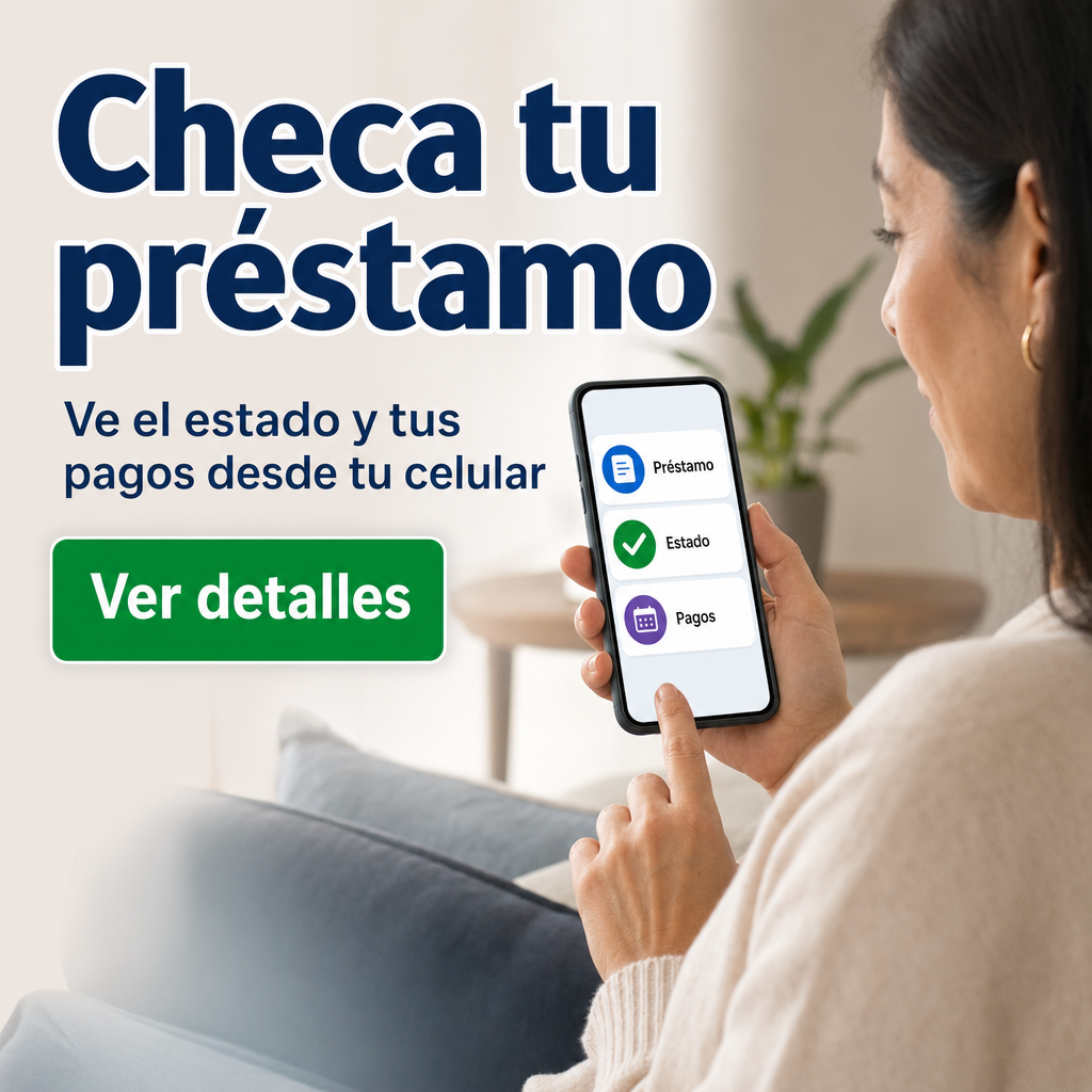 persona revisando préstamo en celular